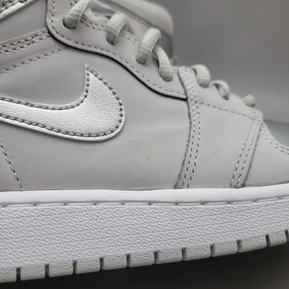 Size 5Y - Jordan 1 Retro High CO Japan Neutral Grey (GS)